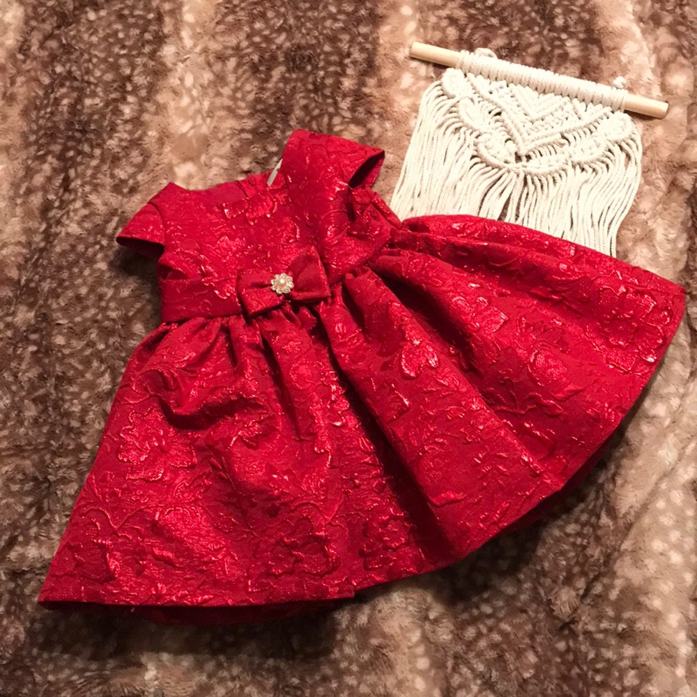 Red party dress
